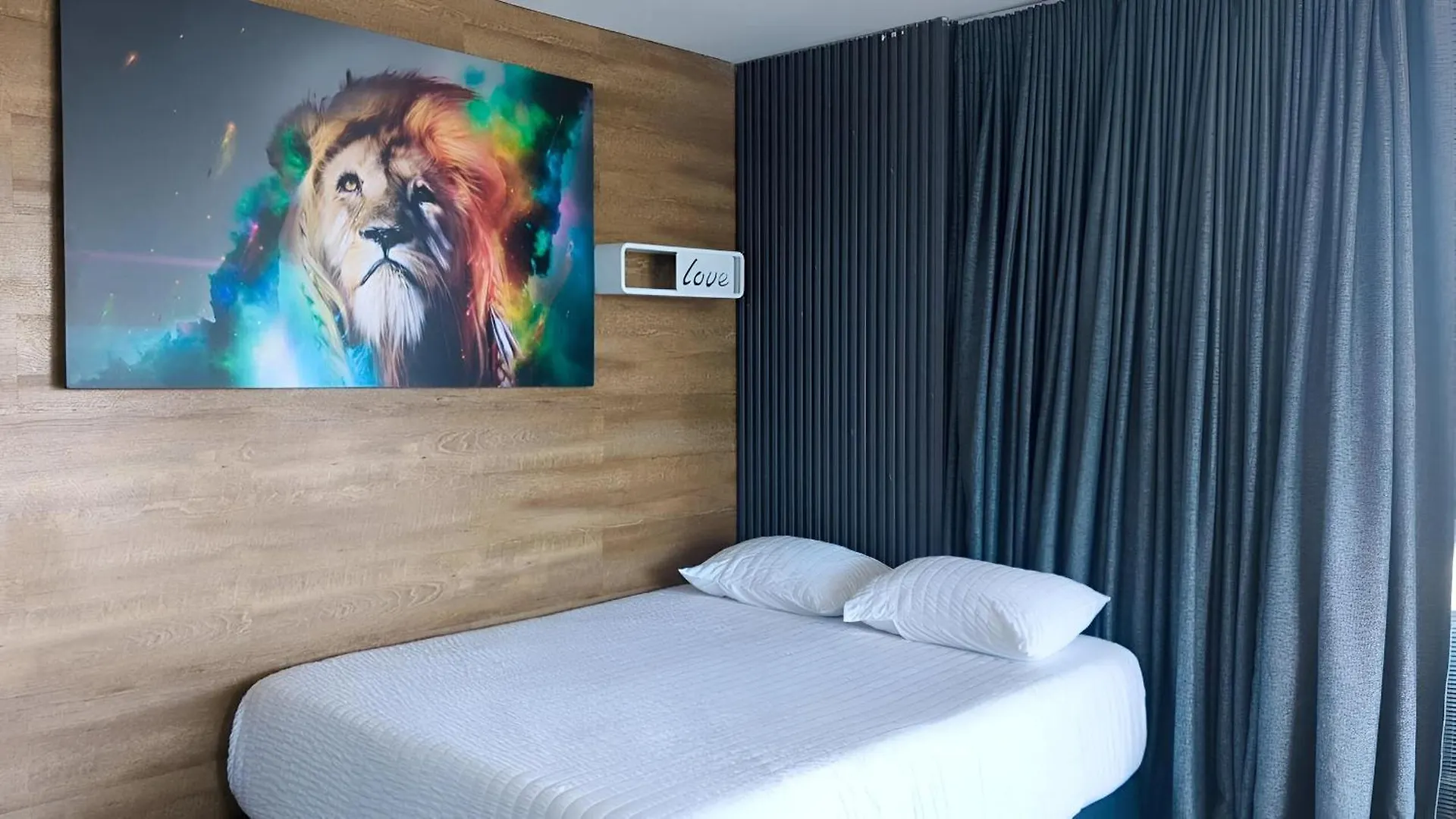 Apartamento De Lujo Con Vista Panoramica En Medellín