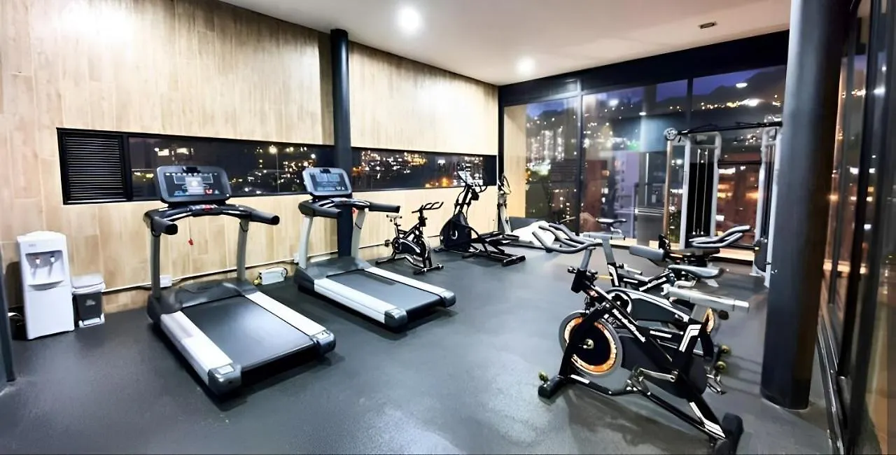 Apartamento De Lujo Con Vista Panoramica En Medellín Appartamento